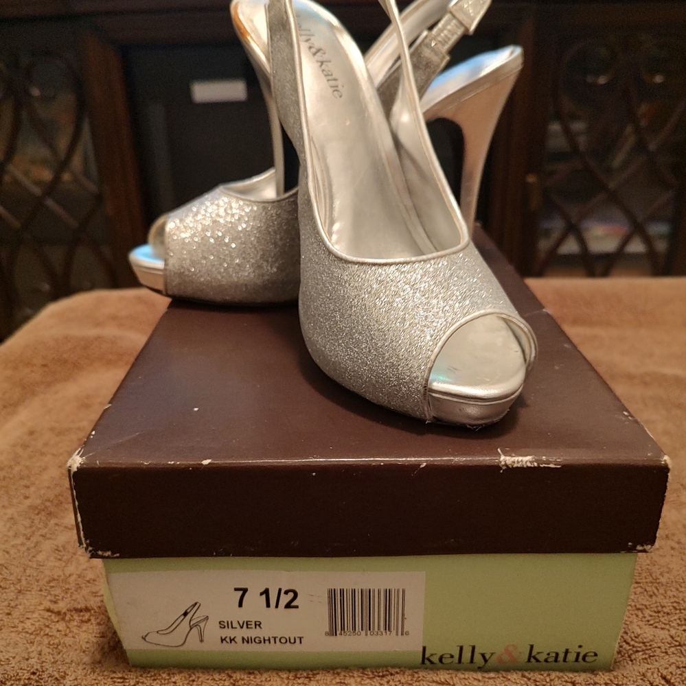 Ladies Shoes